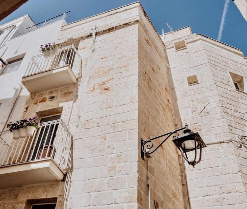 Torre Dalu' - A Due Passi Dalla Spiaggia Di Porta Vecchia, Con Terrazzo Privato E Netflix Monopoli Bagian luar foto